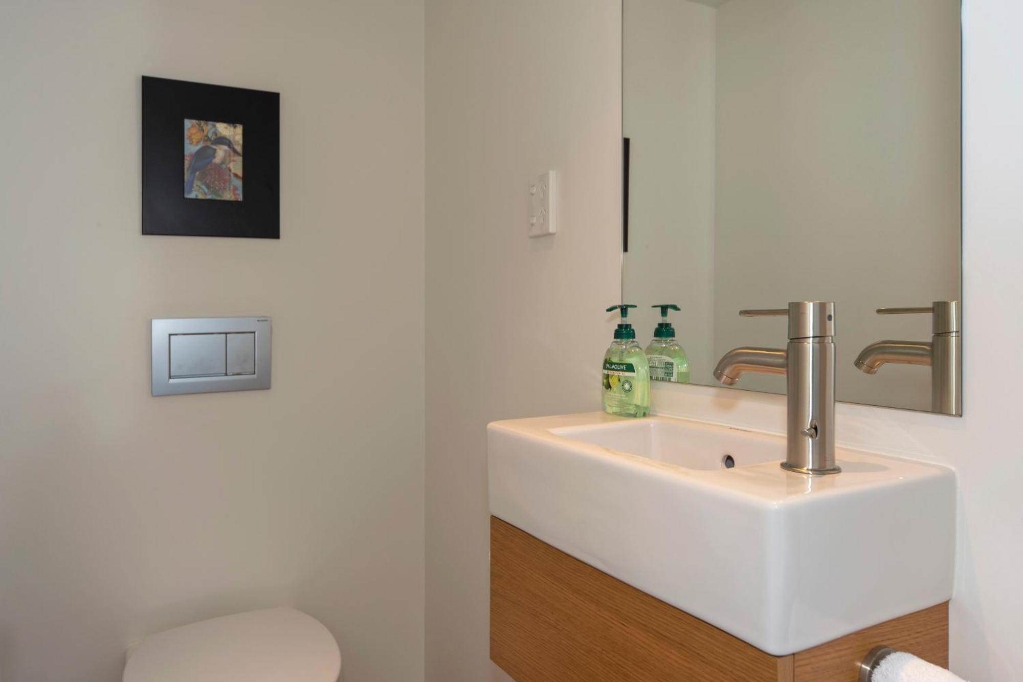Penthouse 37 - Nelson Waterfront Apartment Buitenkant foto