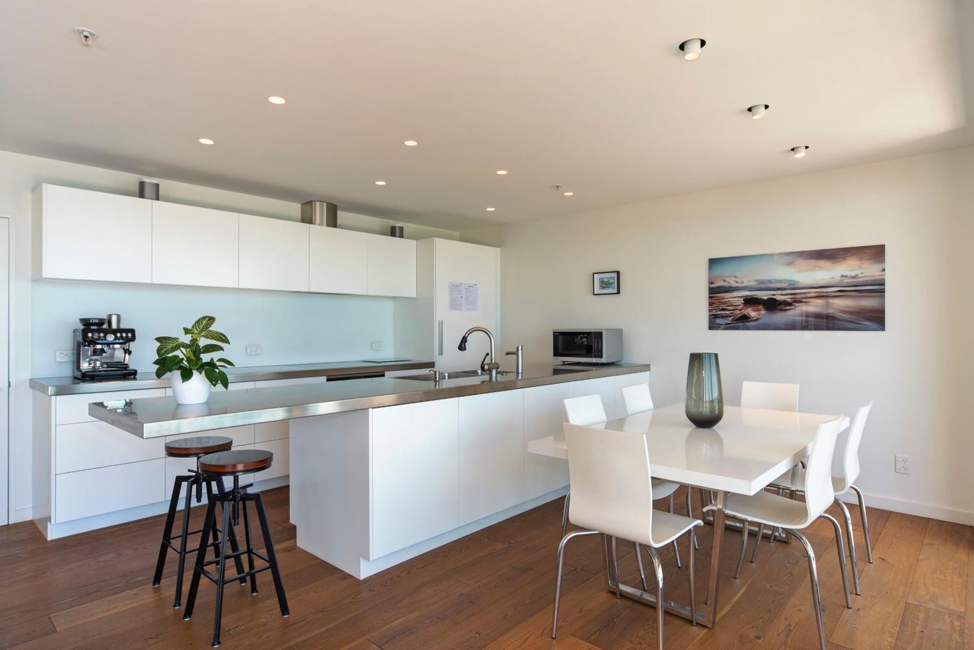 Penthouse 37 - Nelson Waterfront Apartment Buitenkant foto